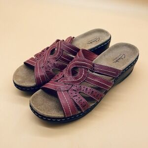 Clark's Collection | Women's Size 10 M Red  Slide Sandals Leather Cutout